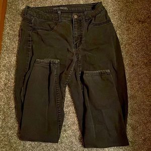 Black women’s jeans size 6